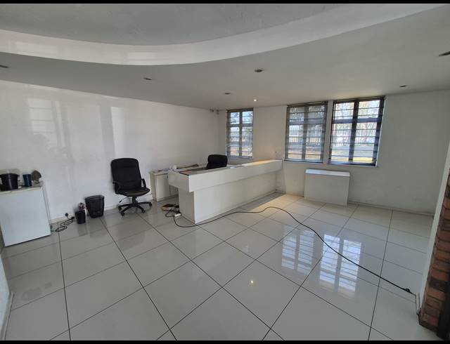 722M² OFFICE FOR SALE IN RIVONIA